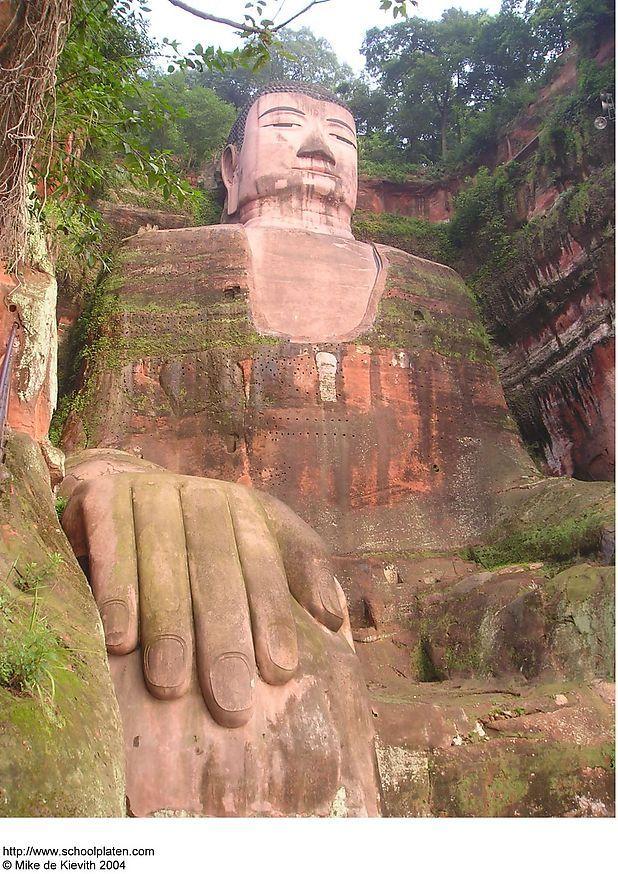 Foto buda gigante em leshan