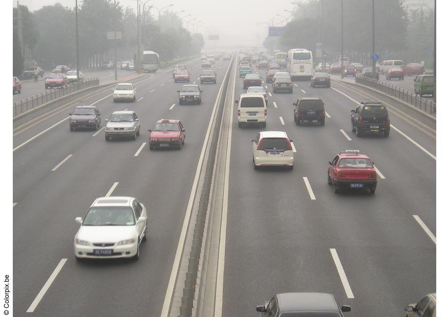 Foto rodovia com poluiA§A£o em pequim 